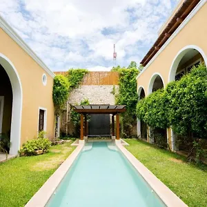 Boutique By The Museo Hotel